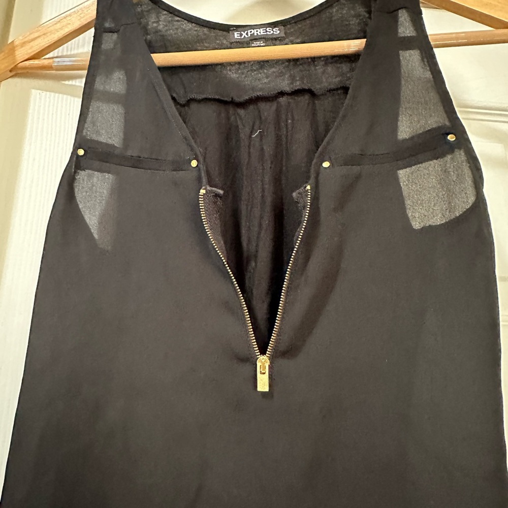 Express Tank Top - Picture 3 of 9